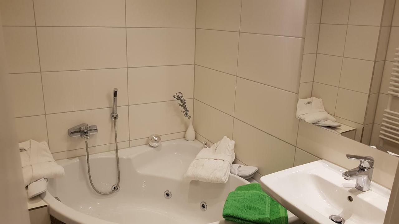 Pension Hoefti Chemnitz Esterno foto