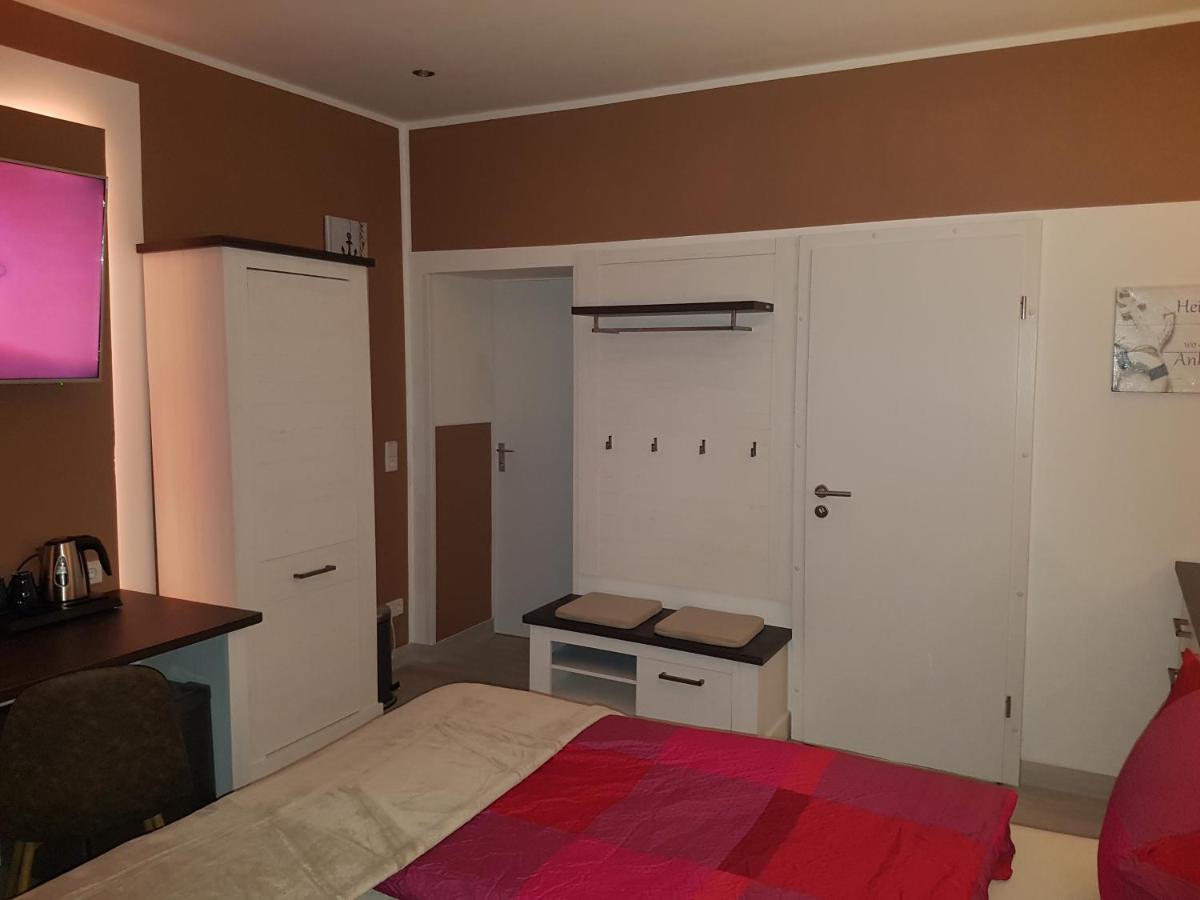 Pension Hoefti Chemnitz Esterno foto